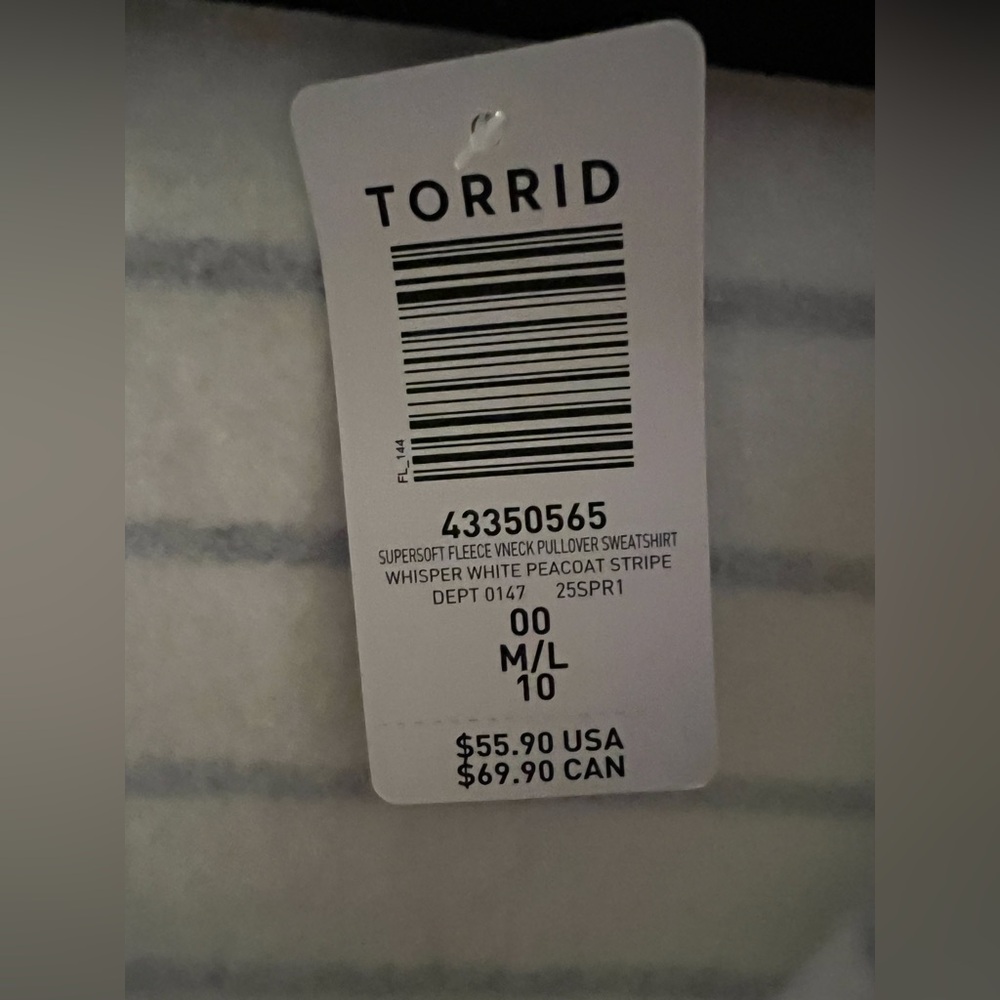 NWT Fleece V-Neck Sweatshirt. Size 00. - Picture 5 of 12